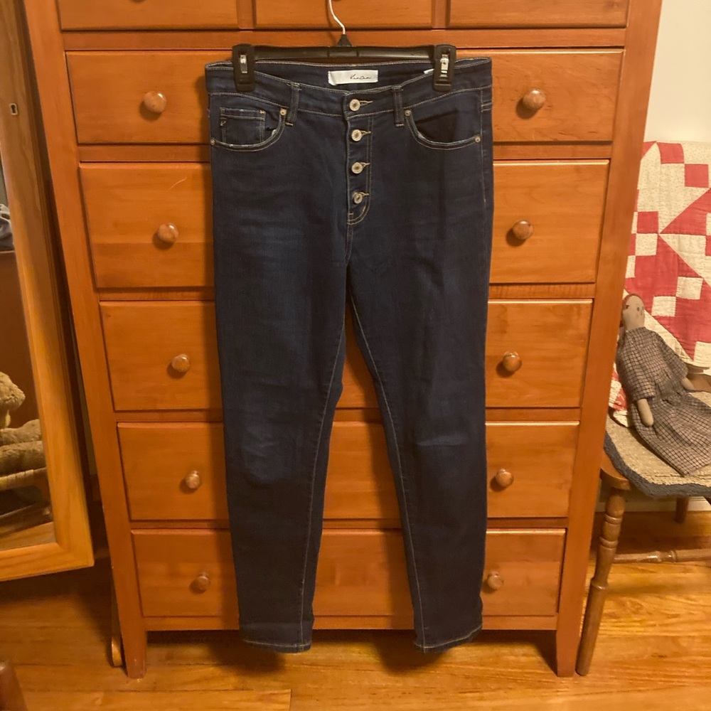 Kancan non distressed jeans button fly